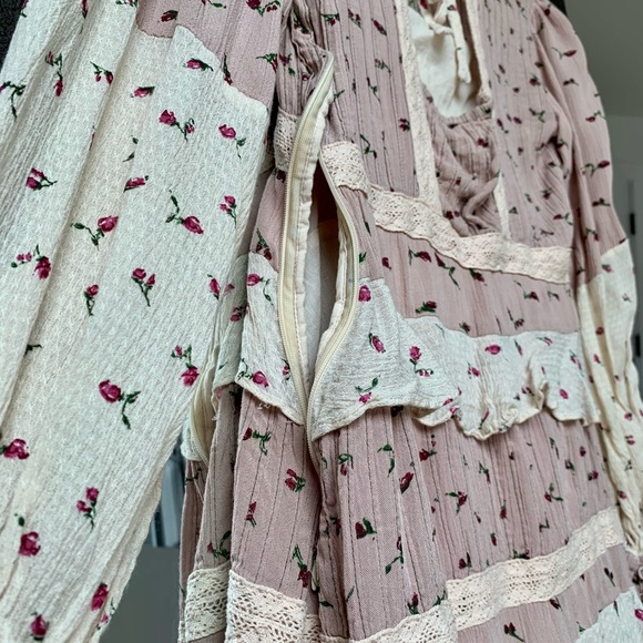 🦄 Anthropologie prairie dress in dusty rose - NWT out of stock online - Picture 11 of 15